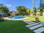 Casa / Sobrado em Condomínio para Locação em Guarujá/SP...