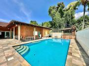 Casa / Sobrado em Condomínio para Locação em Guarujá/SP...