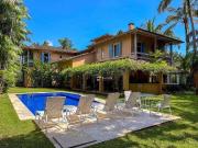 Casa / Sobrado em Condomínio para Locação em Guarujá/SP...