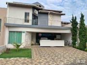 Casa / Sobrado em Condomínio para Locação em...