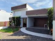 Casa / Sobrado em Condomínio para Locação em...