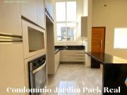 Casa / Sobrado em Condomínio para Locação em...