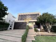 Casa / Sobrado em Condomínio para Locação em...