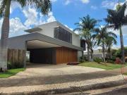 Casa / Sobrado em Condomínio para Locação em...