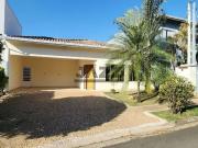 Casa / Sobrado em Condomínio para Locação em...