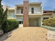 Casa / Sobrado em Condomínio para Locação em...