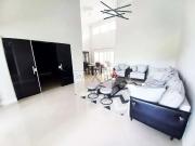 Casa / Sobrado em Condomínio para Locação em Jacareí/SP...