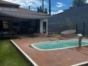Casa / Sobrado em Condomínio para Locação em Jacareí/SP...
