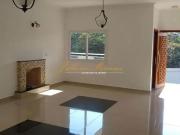 Casa / Sobrado em Condomínio para Locação em Jacareí/SP...