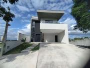 Casa / Sobrado em Condomínio para Locação em Jacareí/SP...