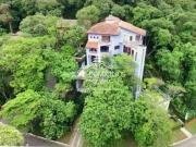 Casa / Sobrado em Condomínio para Locação em Jandira/SP...