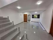 Casa / Sobrado em Condomínio para Locação em Jandira/SP...