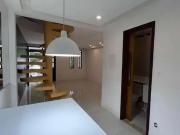 Casa / Sobrado em Condomínio para Locação em Lauro de...