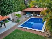 Casa / Sobrado em Condomínio para Locação em Lauro de...