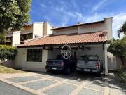 Casa / Sobrado em Condomínio para Locação em Londrina/PR...