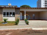 Casa / Sobrado em Condomínio para Locação em Londrina/PR...