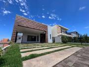 Casa / Sobrado em Condomínio para Locação em Londrina/PR...