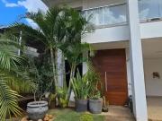 Casa / Sobrado em Condomínio para Locação em Londrina/PR...