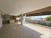 Casa / Sobrado em Condomínio para Locação em Londrina/PR...