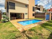 Casa / Sobrado em Condomínio para Locação em Londrina/PR...