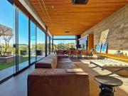 Casa / Sobrado em Condomínio para Locação em Londrina/PR...