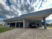 Casa / Sobrado em Condomínio para Locação em Londrina/PR...