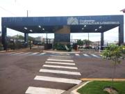 Casa / Sobrado em Condomínio para Locação em Londrina/PR...