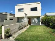 Casa / Sobrado em Condomínio para Locação em Londrina/PR...