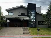 Casa / Sobrado em Condomínio para Locação em Londrina/PR...