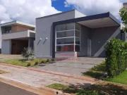 Casa / Sobrado em Condomínio para Locação em Londrina/PR...