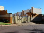 Casa / Sobrado em Condomínio para Locação em Londrina/PR...