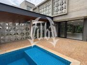 Casa / Sobrado em Condomínio para Locação em Londrina/PR...