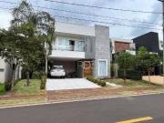 Casa / Sobrado em Condomínio para Locação em Londrina/PR...