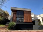 Casa / Sobrado em Condomínio para Locação em Londrina/PR...