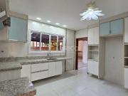 Casa / Sobrado em Condomínio para Locação em Louveira/SP...