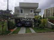 Casa / Sobrado em Condomínio para Locação em Louveira/SP...