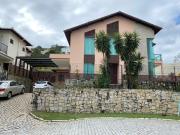 Casa / Sobrado em Condomínio para Locação em Macaé/RJ...