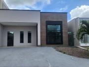 Casa / Sobrado em Condomínio para Locação em Manaus/AM...
