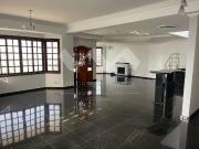 Casa / Sobrado em Condomínio para Locação em Mogi das...