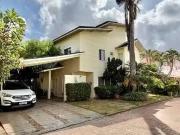 Casa / Sobrado em Condomínio para Locação em Natal/RN...