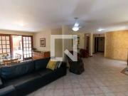 Casa / Sobrado em Condomínio para Locação em Niterói/RJ...