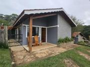Casa / Sobrado em Condomínio para Locação em Piracaia/SP...