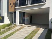 Casa / Sobrado em Condomínio para Locação em...