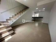 Casa / Sobrado em Condomínio para Locação em...