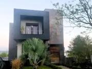 Casa / Sobrado em Condomínio para Locação em Ponta...