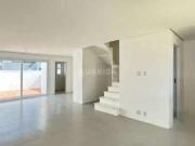 Casa / Sobrado em Condomínio para Locação em Porto...
