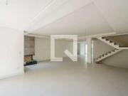 Casa / Sobrado em Condomínio para Locação em Porto...