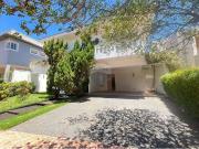 Casa / Sobrado em Condomínio para Locação em Ribeirão...