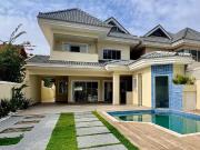 Casa / Sobrado em Condomínio para Locação em Rio de...