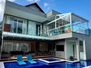 Casa / Sobrado em Condomínio para Locação em Rio de...